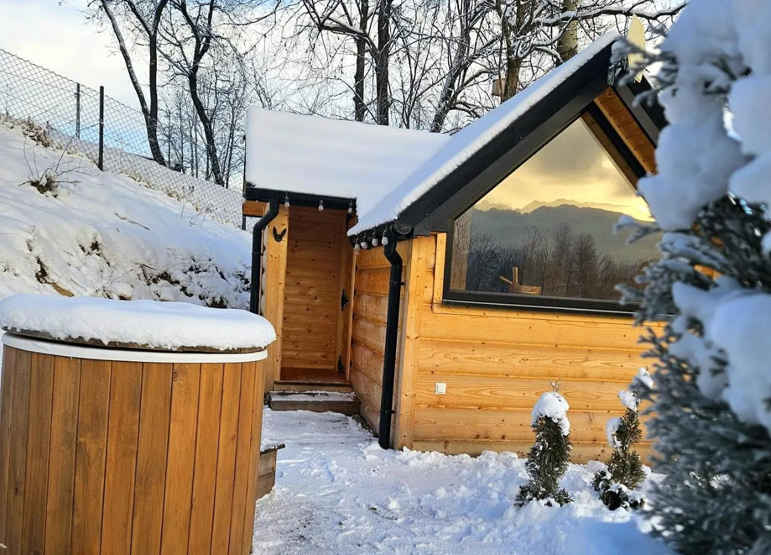 Goralska Chatka 3 Highland Cottage - Jacuzzi, Sauna, Split Ac, Private Parking, Mountains View Zakopane