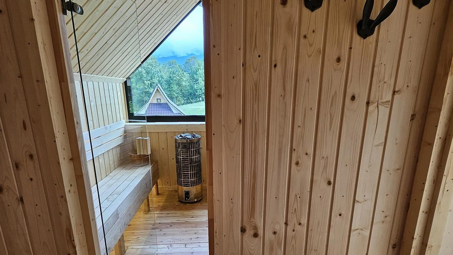 Chalet Goralska Chatka 3 Highland Cottage - Jacuzzi, Sauna, Split Ac, Private Parking, Mountains View Zakopane
