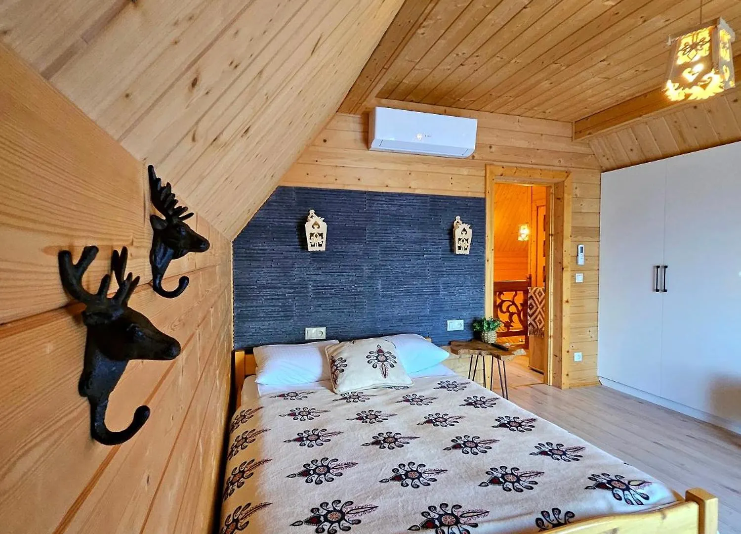 בקתה זקופאנה Goralska Chatka 3 Highland Cottage - Jacuzzi, Sauna, Split Ac, Private Parking, Mountains View