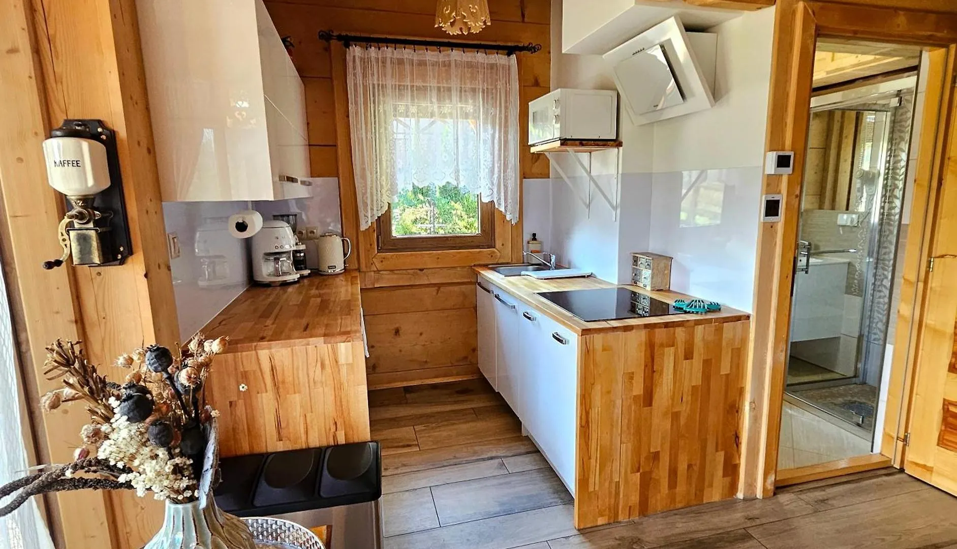 זקופאנה Goralska Chatka 3 Highland Cottage - Jacuzzi, Sauna, Split Ac, Private Parking, Mountains View בקתה